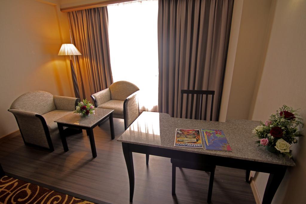 Mega Hotel Sdn Bhd Miri Camera foto